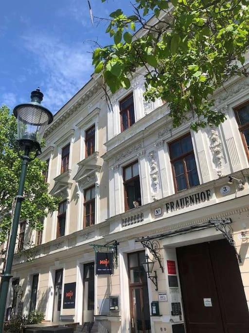 Paraderma Apartment Im Zentrum Baden Bei Wien מראה חיצוני תמונה